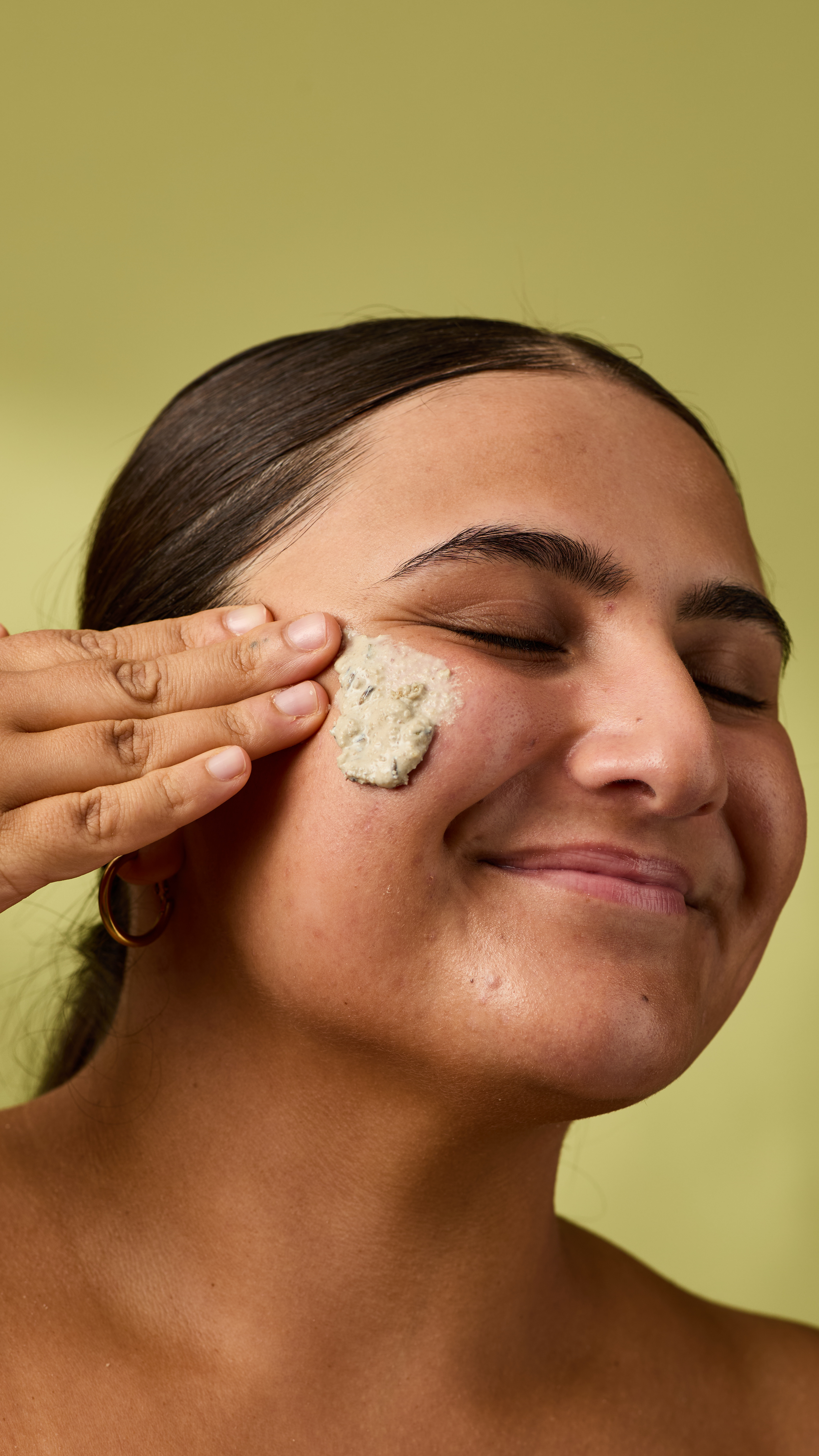 angels_on_bare_skin_cleanser_2025_02.jpg