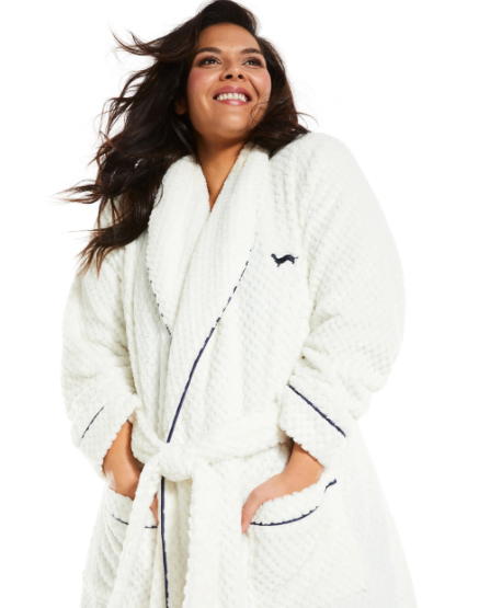PA ROBE.PNG